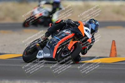 media/Sep-11-2022-SoCal Trackdays (Sun) [[81b7e951af]]/Turn 16 (945am)/